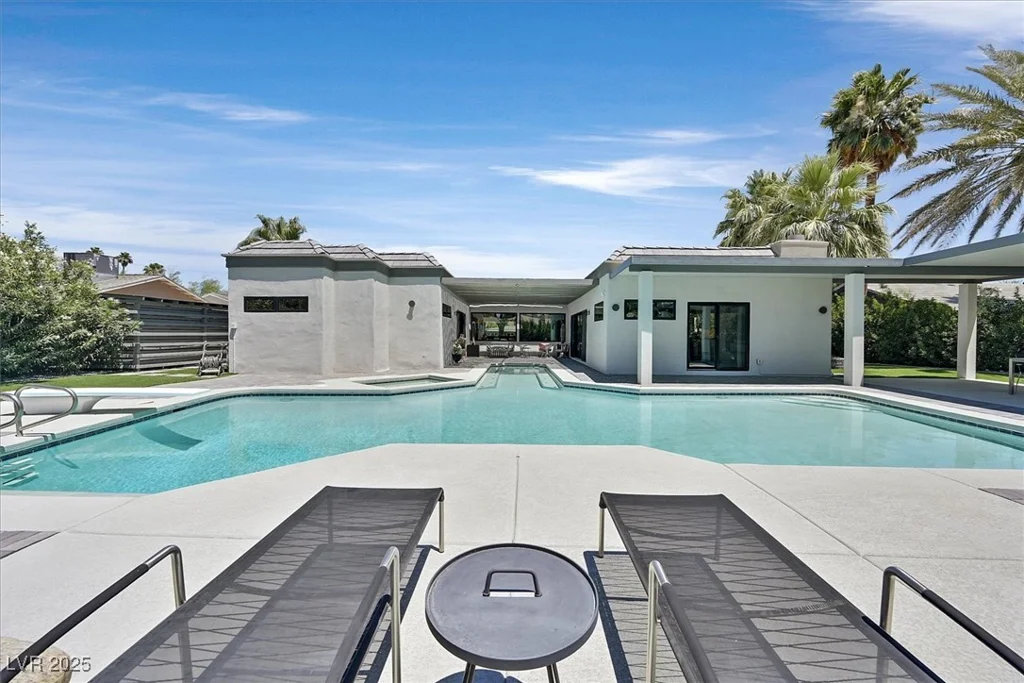 324 Park Way East, Las Vegas, NV 89106