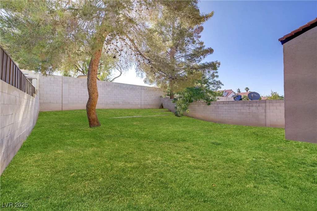 117 Lotus Blossom, Las Vegas, NV 89145