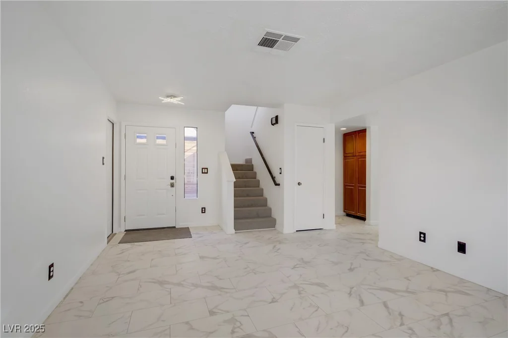 117 Lotus Blossom, Las Vegas, NV 89145