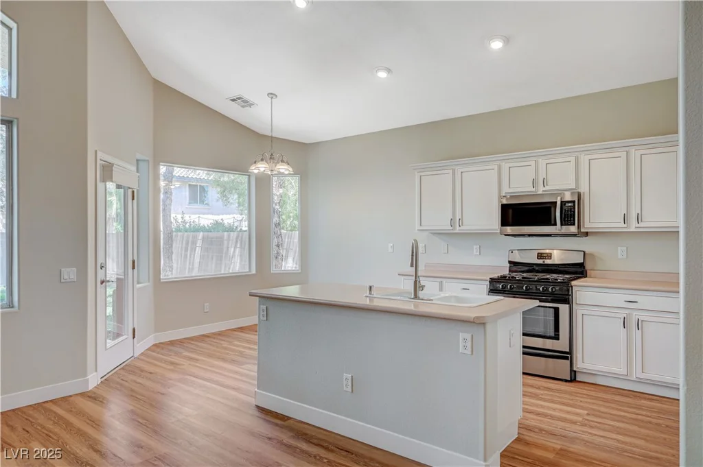 10198 Timber Willow, Las Vegas, NV 89135
