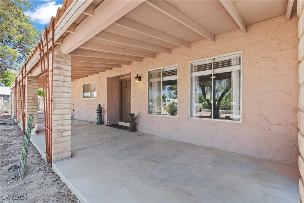 2821 Moon, Las Vegas, NV 89120