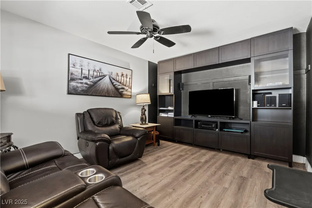 2821 Moon, Las Vegas, NV 89120
