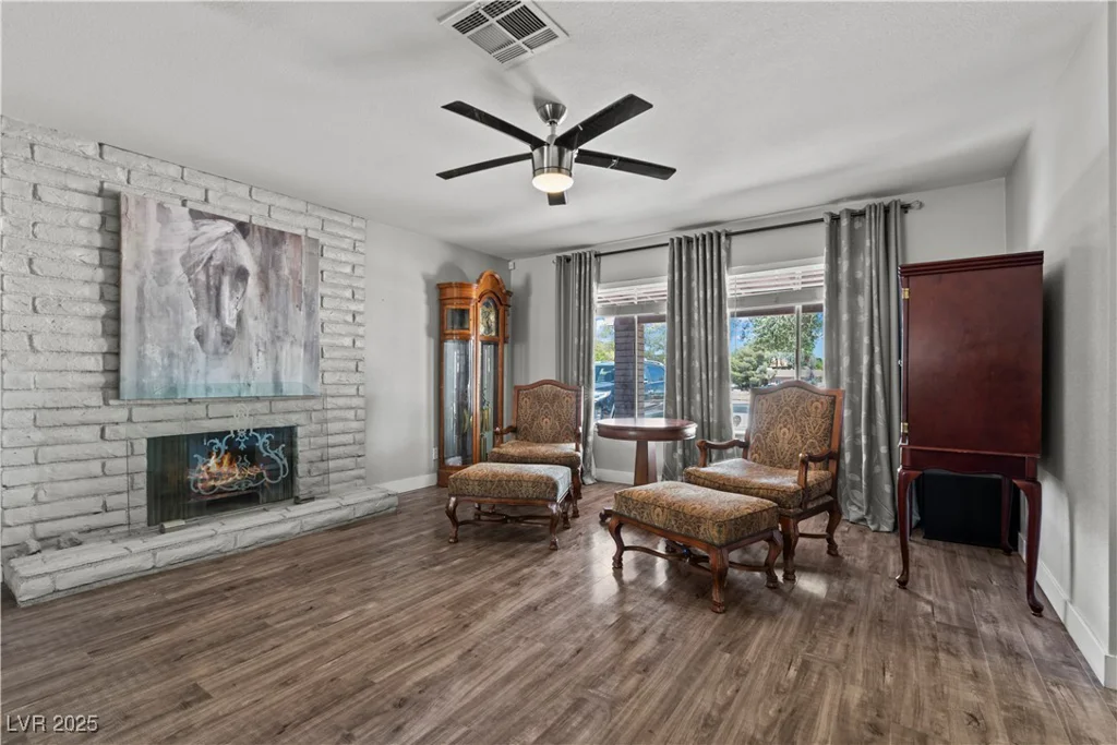 2821 Moon, Las Vegas, NV 89120