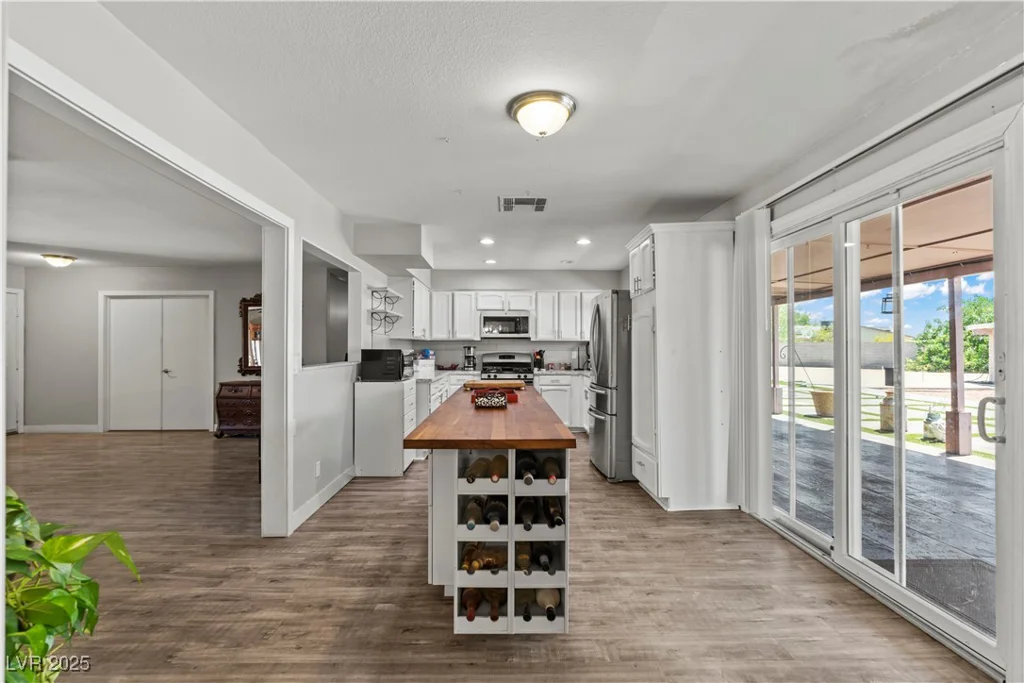 2821 Moon, Las Vegas, NV 89120