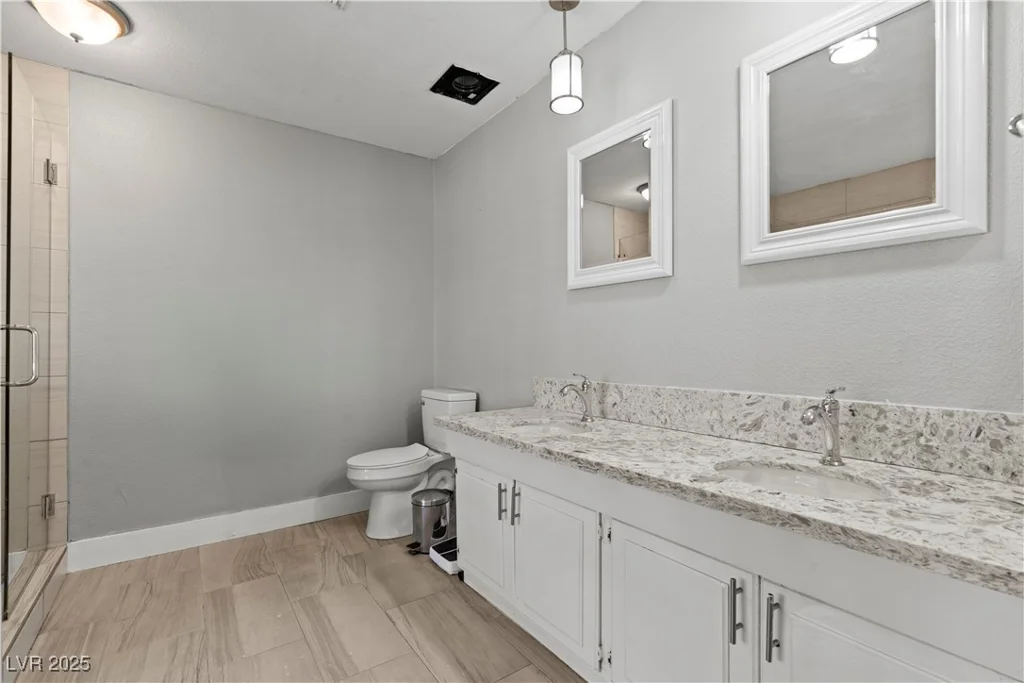 2821 Moon, Las Vegas, NV 89120