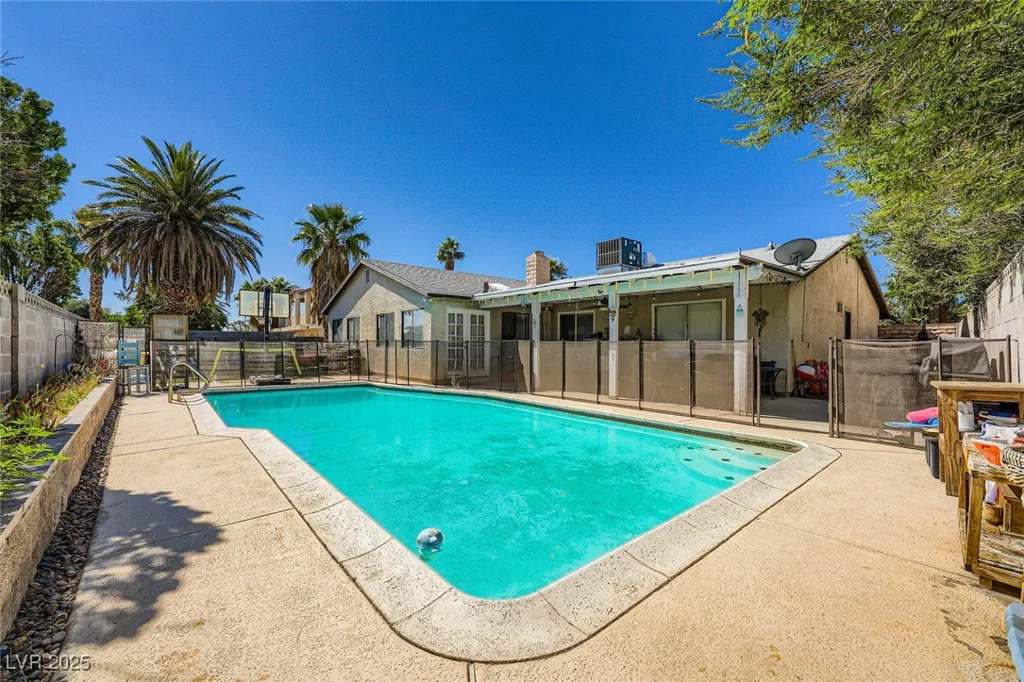 6616 Celeste, Las Vegas, NV 89107