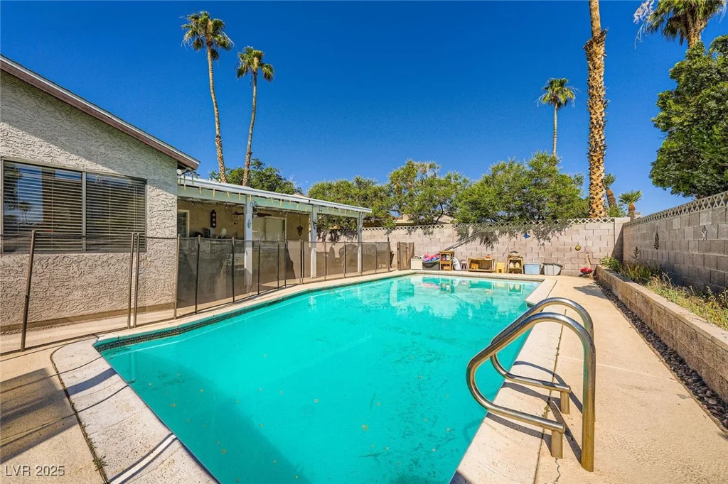 6616 Celeste, Las Vegas, NV 89107