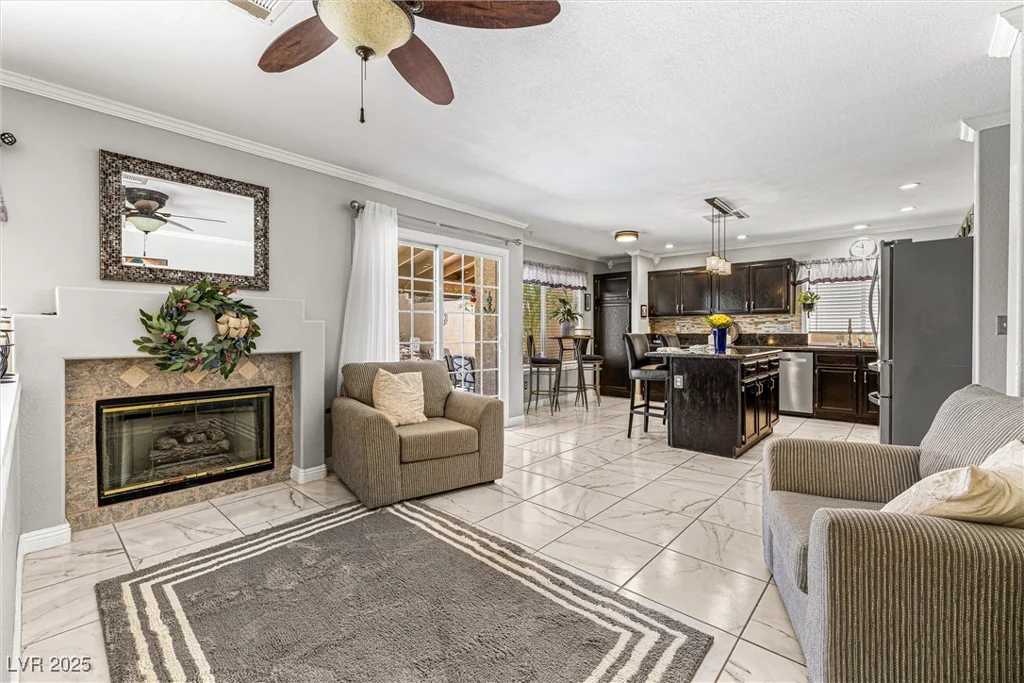 2042 Maple Springs, Henderson, NV 89002
