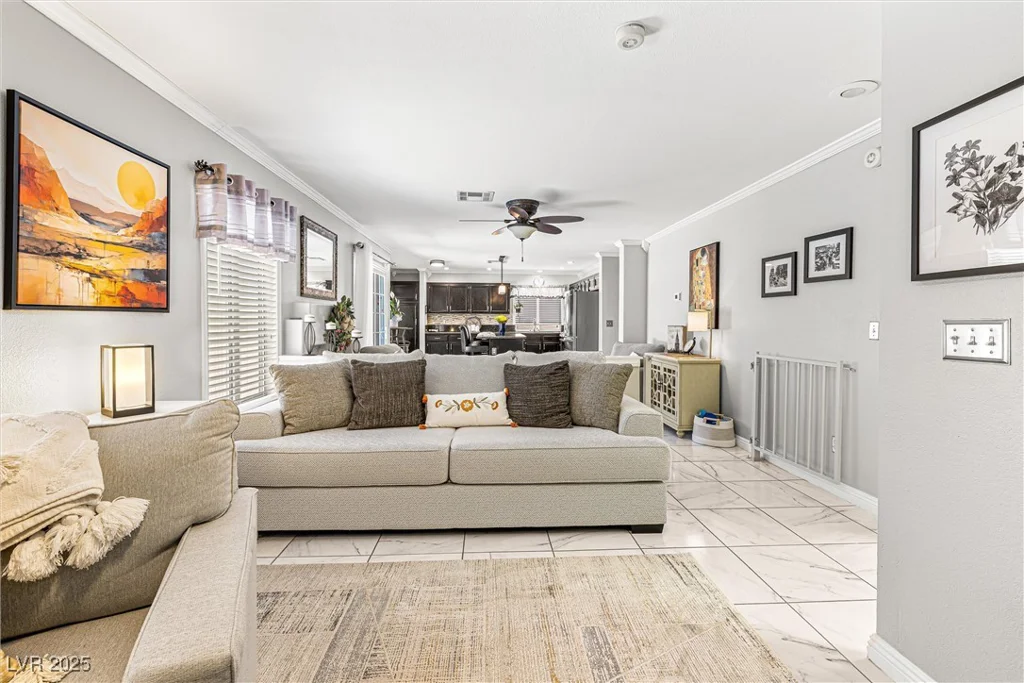 2042 Maple Springs, Henderson, NV 89002