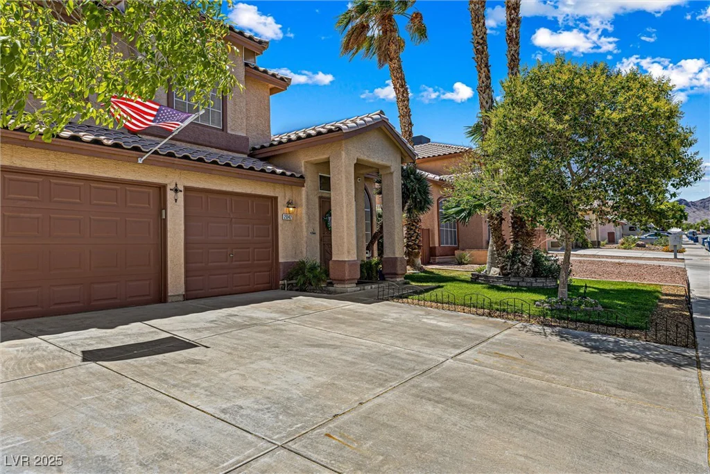 2042 Maple Springs, Henderson, NV 89002