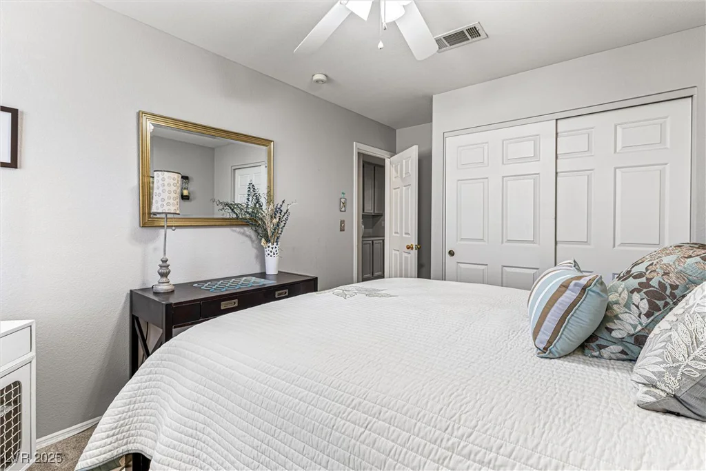 2042 Maple Springs, Henderson, NV 89002