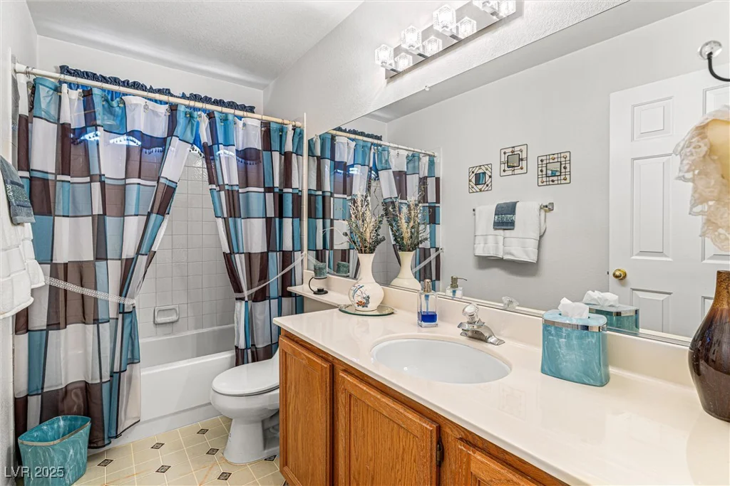 2042 Maple Springs, Henderson, NV 89002