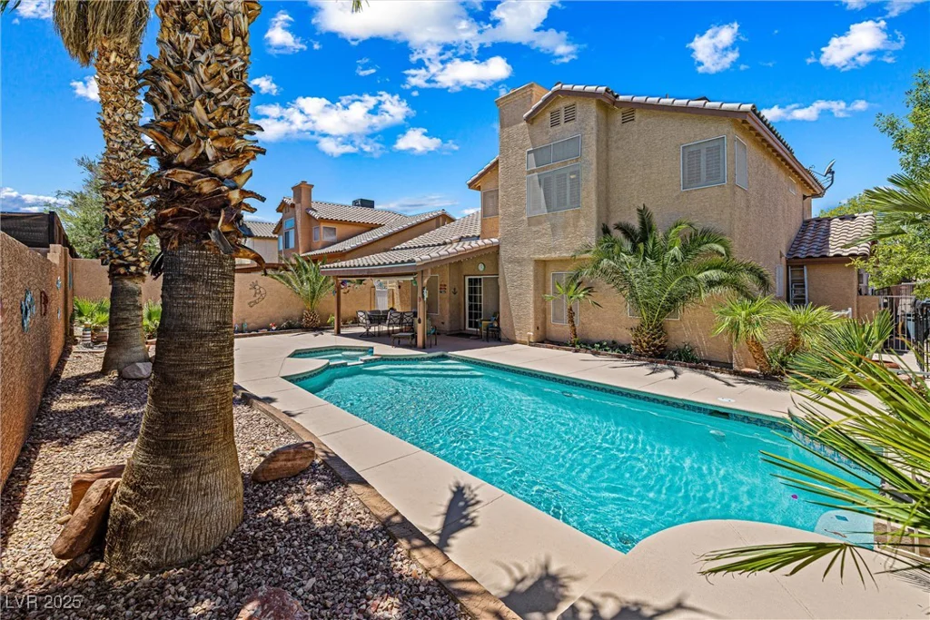 2042 Maple Springs, Henderson, NV 89002