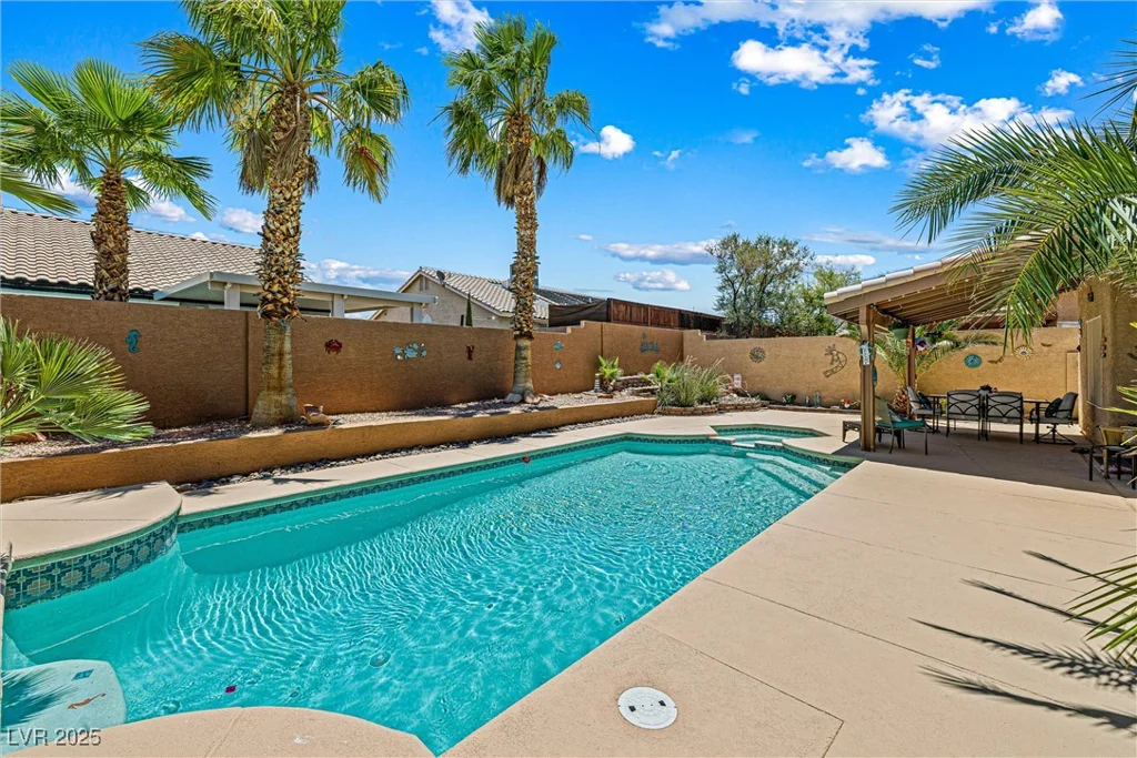 2042 Maple Springs, Henderson, NV 89002