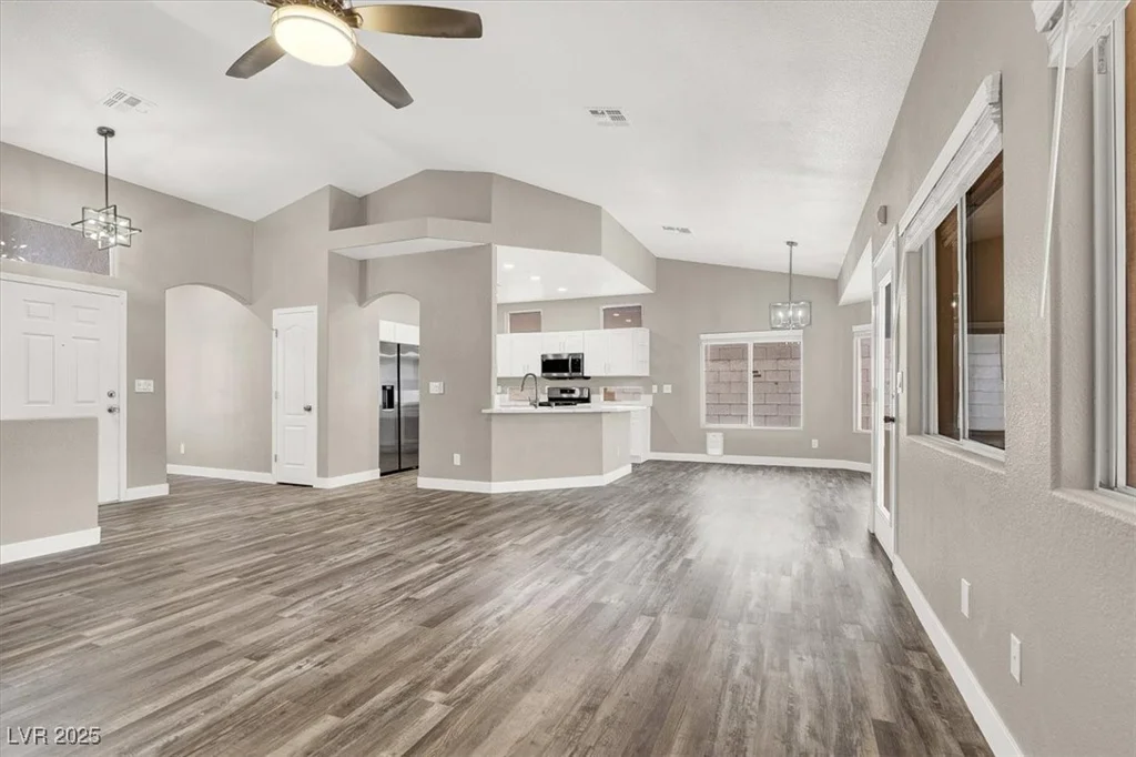 531 Coolidge, Henderson, NV 89015