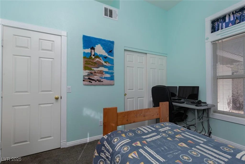 8213 Cabin Springs, Las Vegas, NV 89131