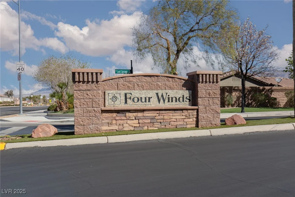 8213 Cabin Springs, Las Vegas, NV 89131
