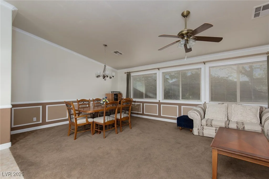 8213 Cabin Springs, Las Vegas, NV 89131