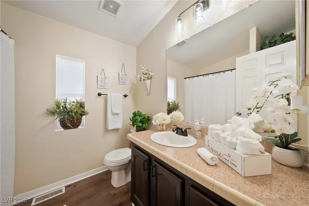 1381 White, Pahrump, NV 89060