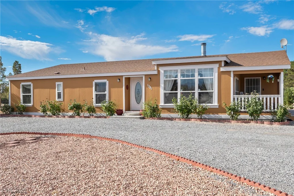1381 White, Pahrump, NV 89060