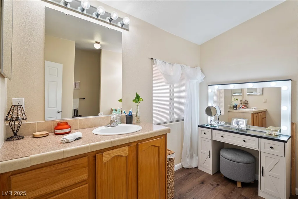 1381 White, Pahrump, NV 89060
