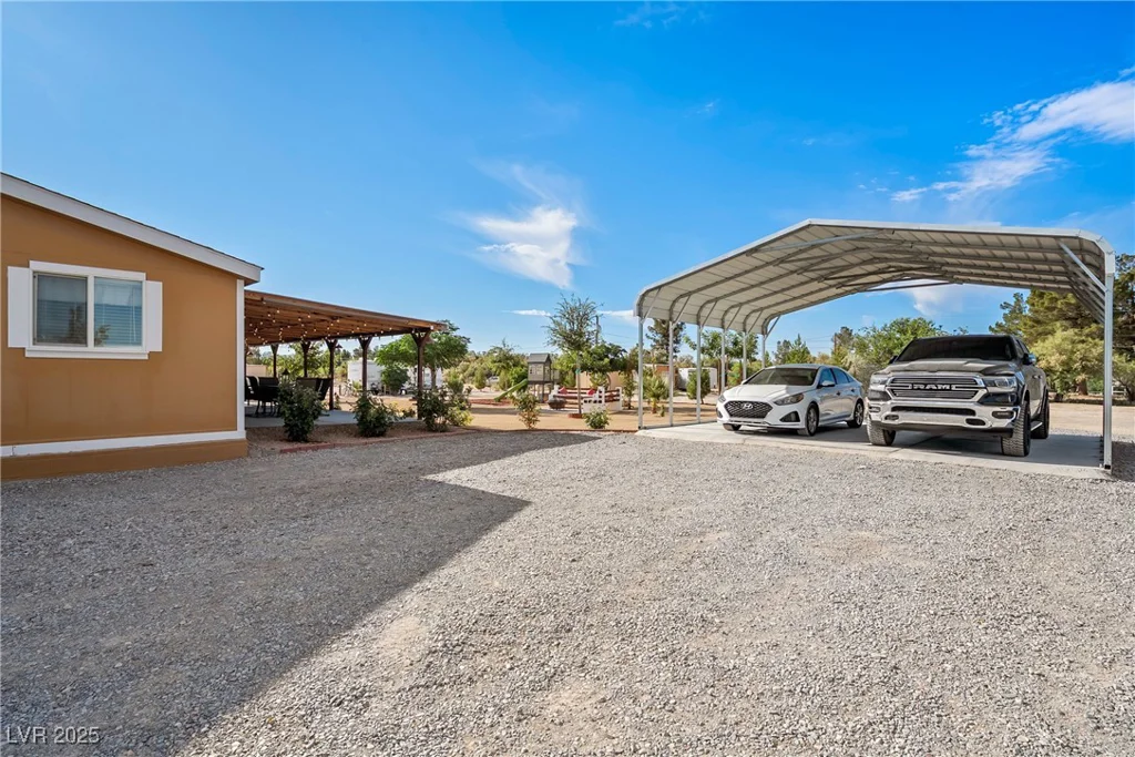 1381 White, Pahrump, NV 89060