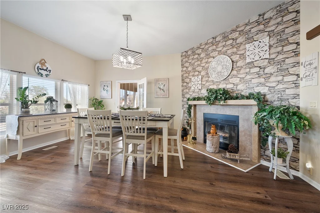 1381 White, Pahrump, NV 89060