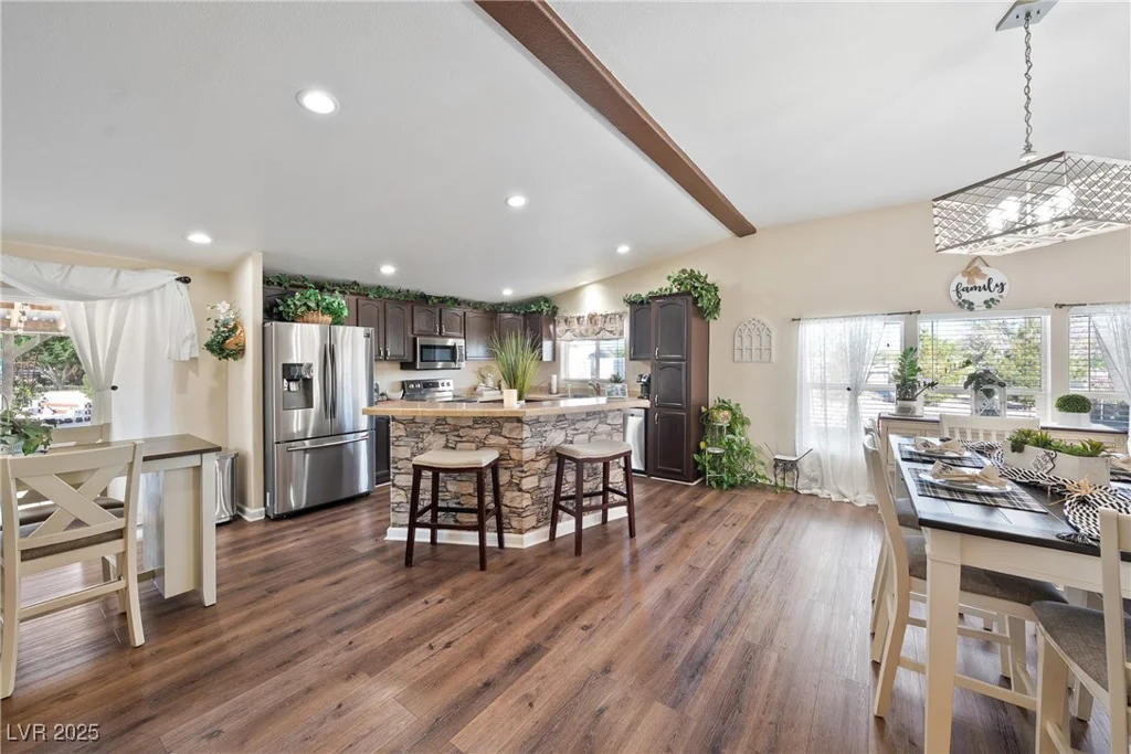 1381 White, Pahrump, NV 89060
