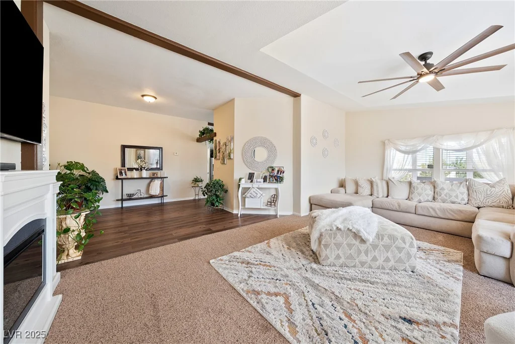 1381 White, Pahrump, NV 89060
