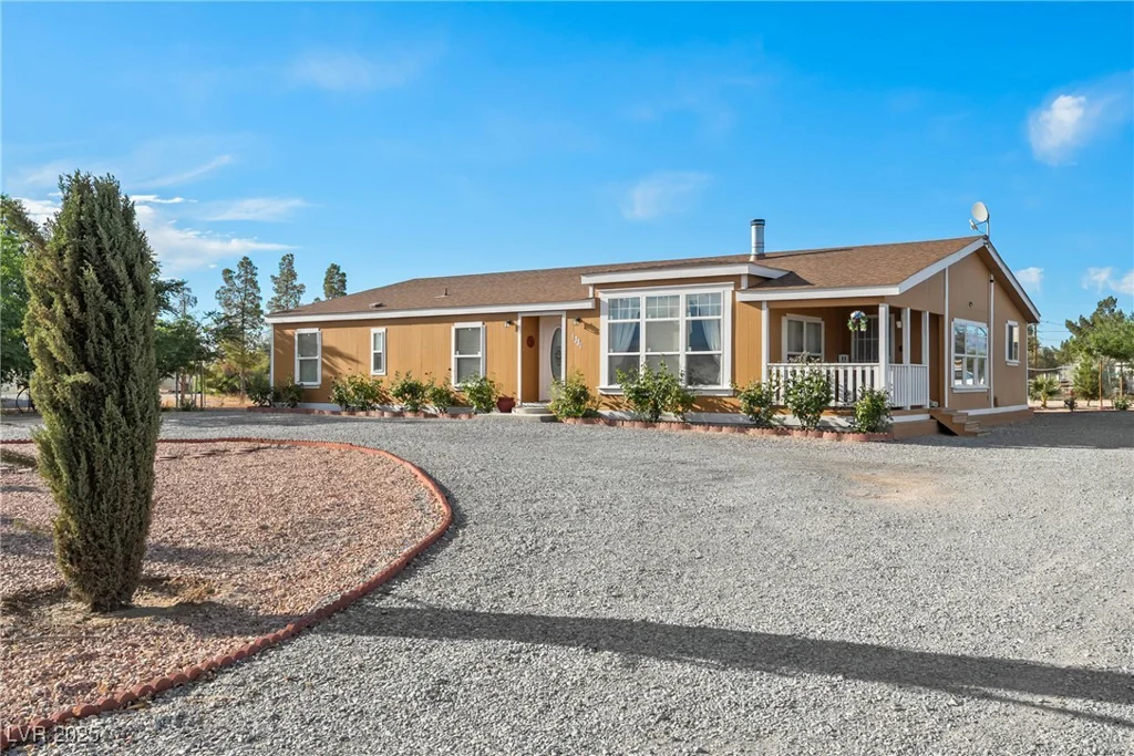 1381 White, Pahrump, NV 89060