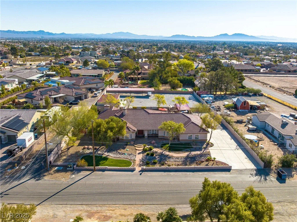 5340 Campbell, Las Vegas, NV 89149