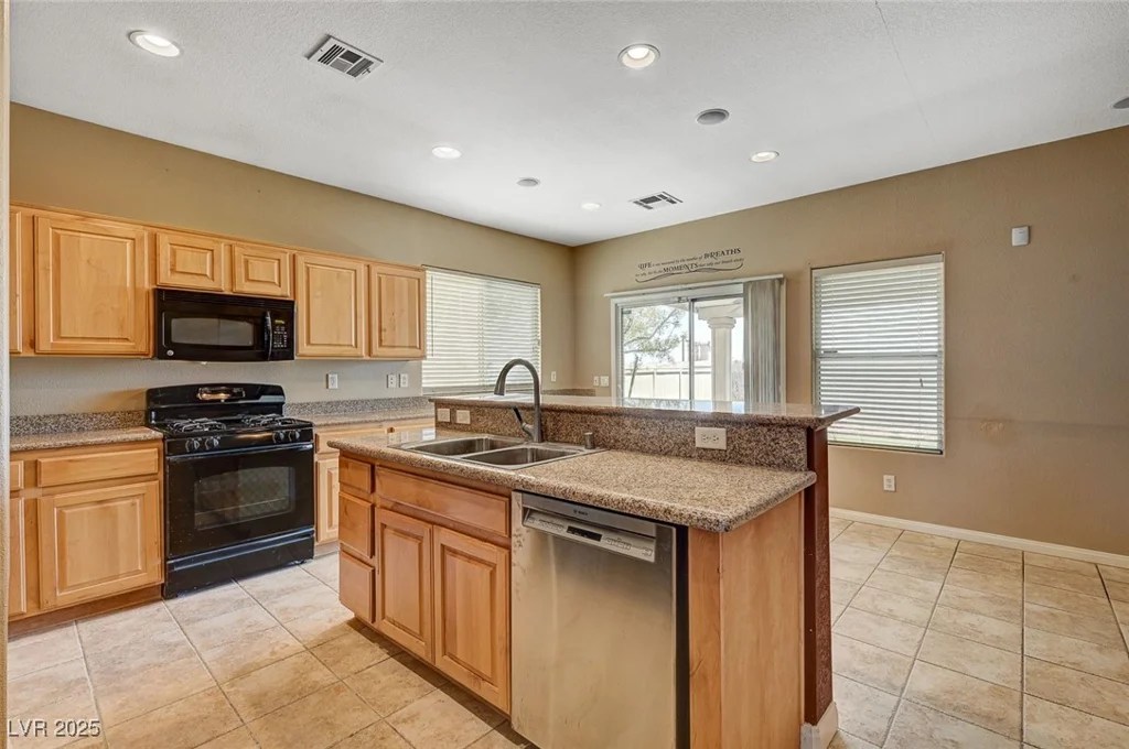 3609 Blue Pimpernel, North Las Vegas, NV 89081