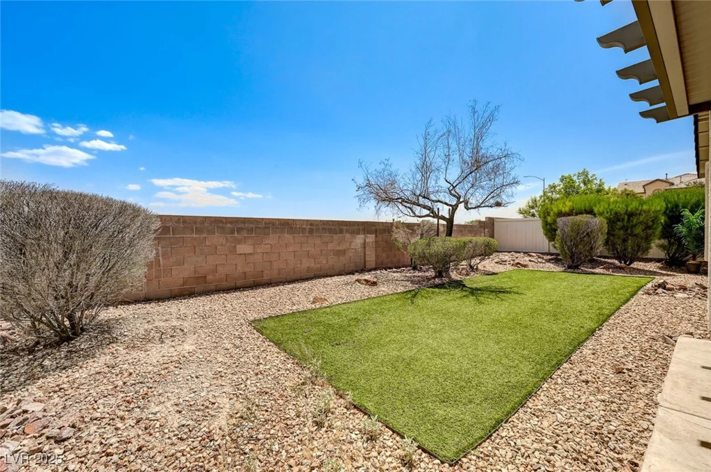 3609 Blue Pimpernel, North Las Vegas, NV 89081