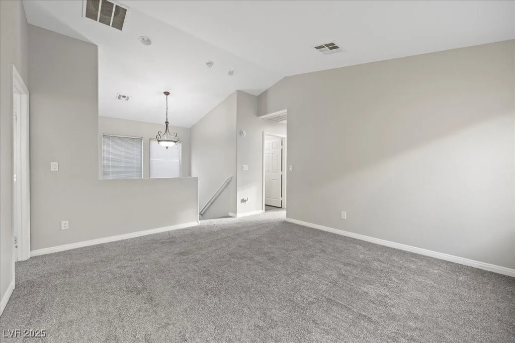 6460 Raven Hall, North Las Vegas, NV 89084