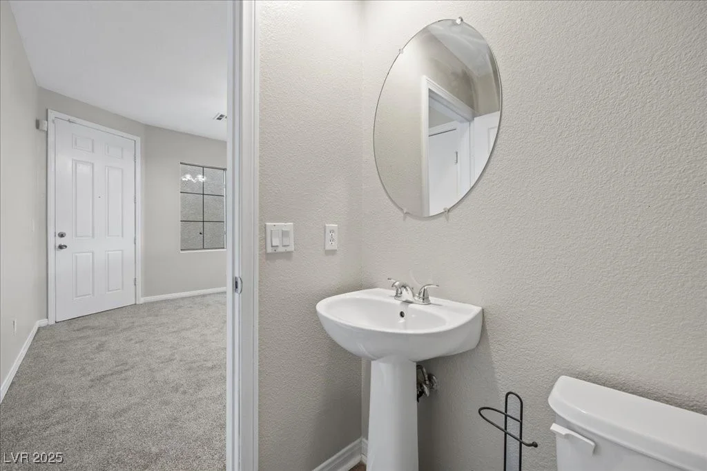 6460 Raven Hall, North Las Vegas, NV 89084