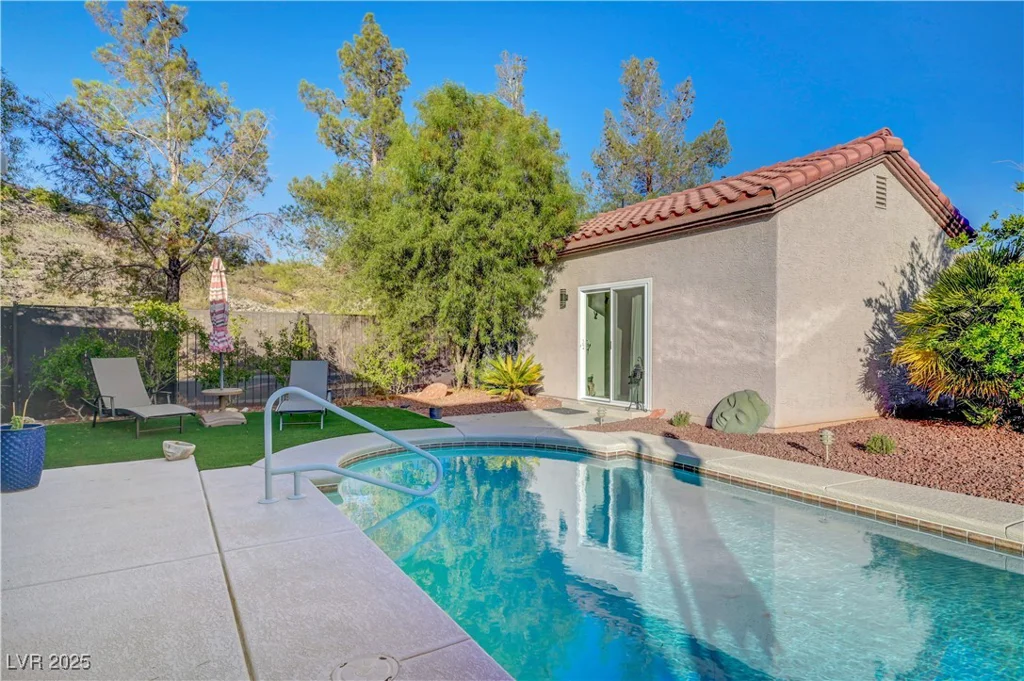 2150 Maple Heights, Henderson, NV 89052