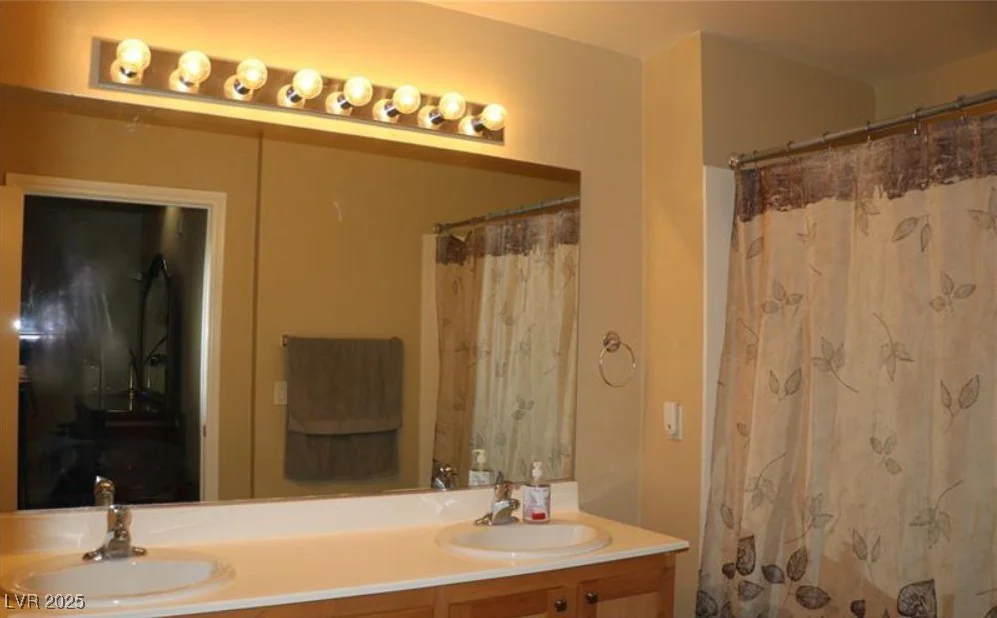 63 Agate, Las Vegas, NV 89123
