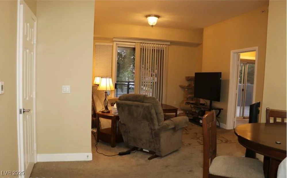 63 Agate, Las Vegas, NV 89123