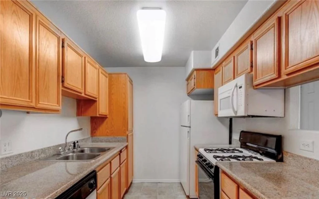 3318 Decatur, Las Vegas, NV 89130