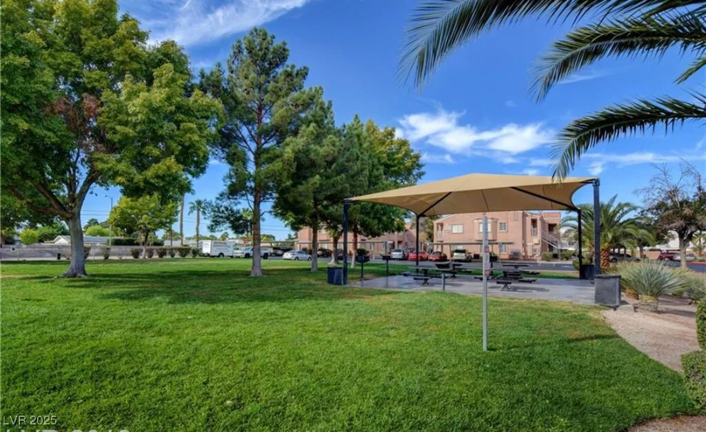 3318 Decatur, Las Vegas, NV 89130