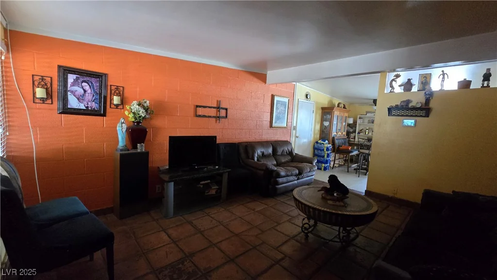 2965 Palma Vista, Las Vegas, NV 89169