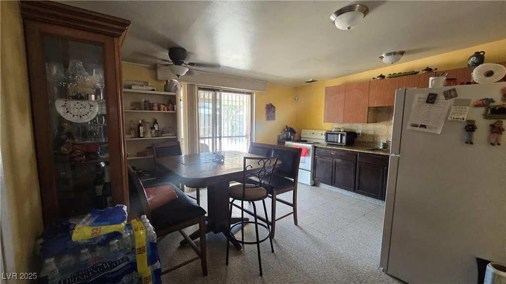 2965 Palma Vista, Las Vegas, NV 89169