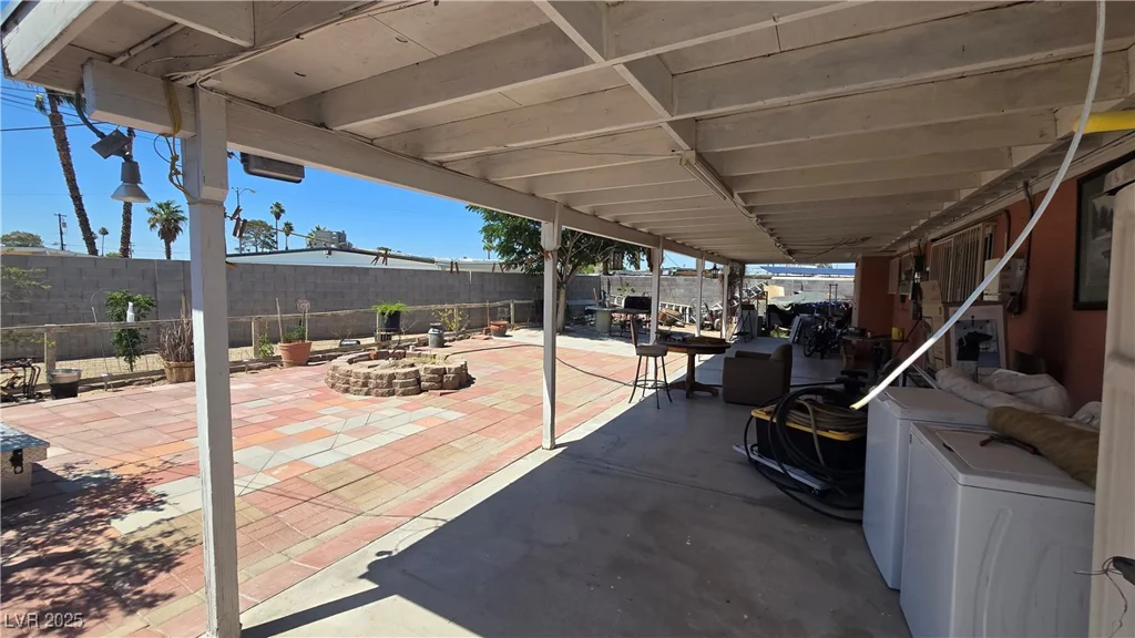 2965 Palma Vista, Las Vegas, NV 89169