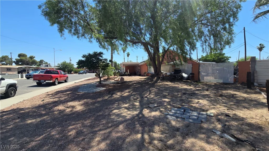 2965 Palma Vista, Las Vegas, NV 89169