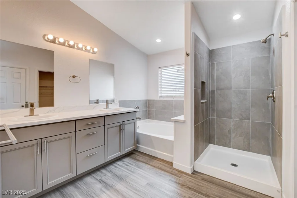 6346 Azurelyn, Las Vegas, NV 89122