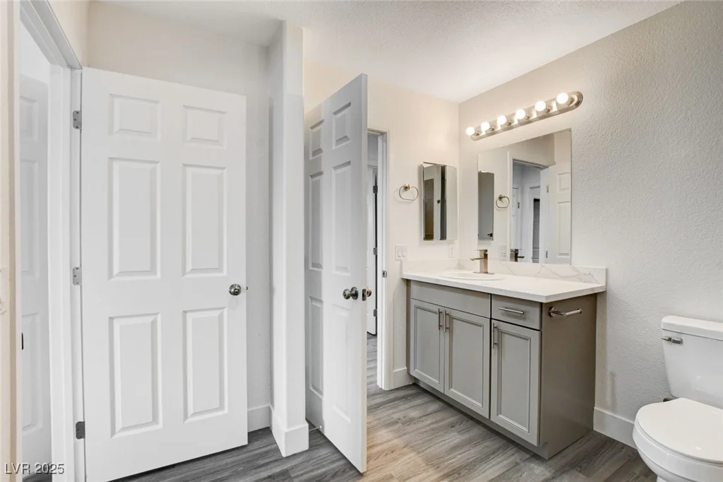 6346 Azurelyn, Las Vegas, NV 89122