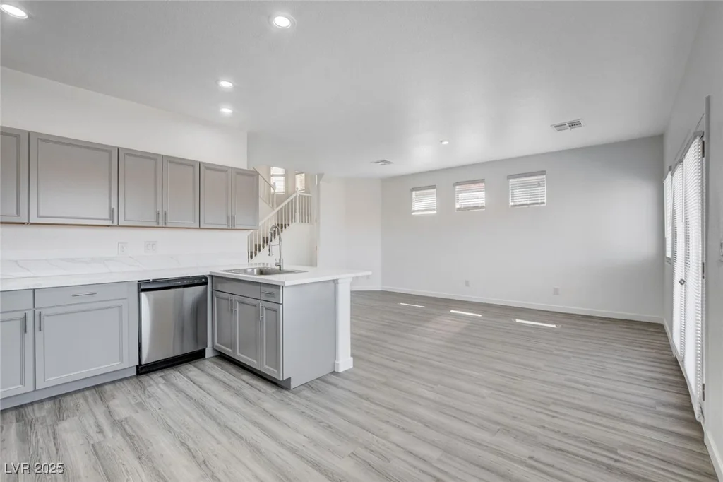6346 Azurelyn, Las Vegas, NV 89122