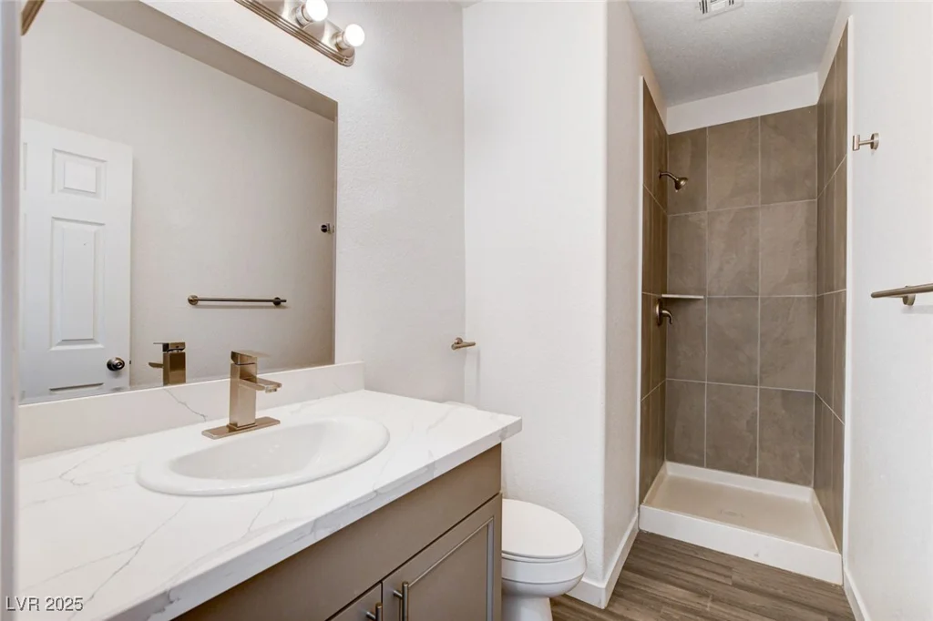 6346 Azurelyn, Las Vegas, NV 89122