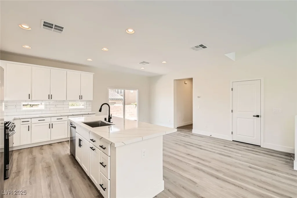 9712 Rocket Grove, Las Vegas, NV 89178