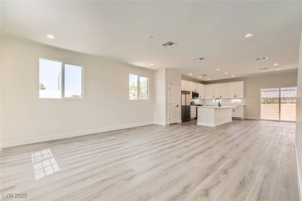 9712 Rocket Grove, Las Vegas, NV 89178